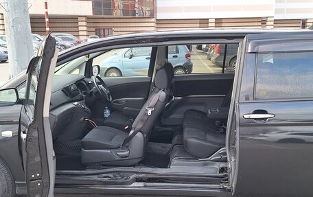 Toyota ISis I, 2010 год, 1 300 000 рублей, 13 фотография