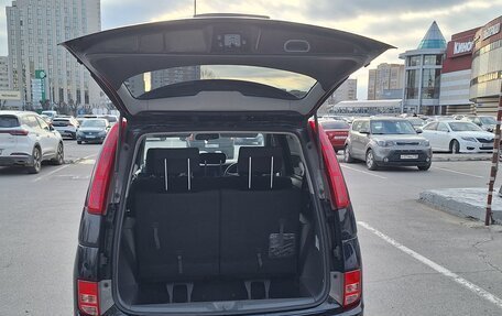 Toyota ISis I, 2010 год, 1 300 000 рублей, 9 фотография
