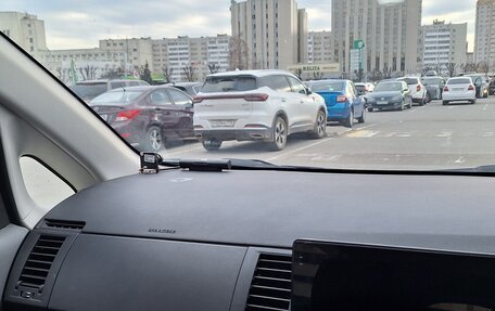 Toyota ISis I, 2010 год, 1 300 000 рублей, 18 фотография