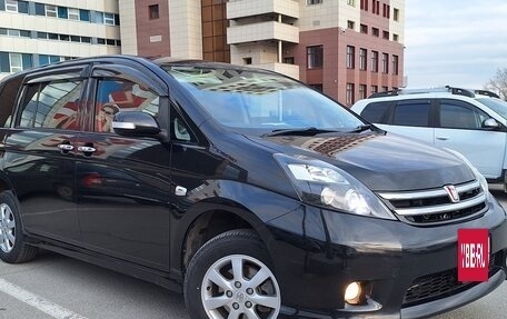 Toyota ISis I, 2010 год, 1 300 000 рублей, 21 фотография