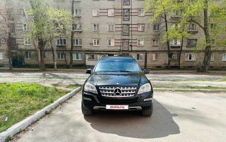 Mercedes-Benz M-Класс, 2010 год, 1 930 000 рублей, 3 фотография