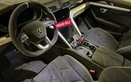 Lamborghini Urus I, 2020 год, 21 000 000 рублей, 14 фотография