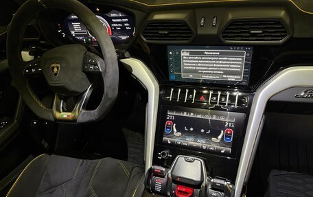 Lamborghini Urus I, 2020 год, 21 000 000 рублей, 24 фотография