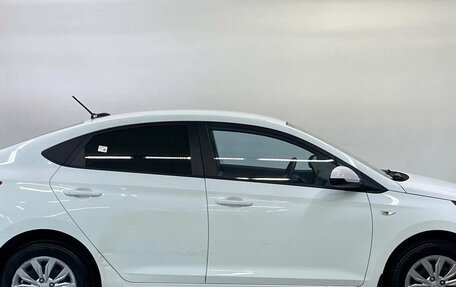 Hyundai Solaris II рестайлинг, 2019 год, 1 350 000 рублей, 3 фотография