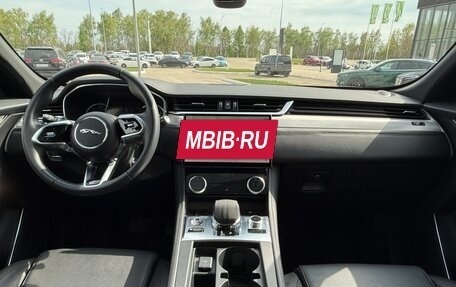 Jaguar F-Pace, 2022 год, 3 990 000 рублей, 12 фотография
