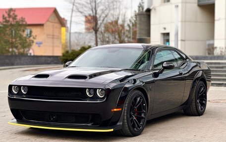 Dodge Challenger III рестайлинг 2, 2022 год, 15 850 000 рублей, 3 фотография