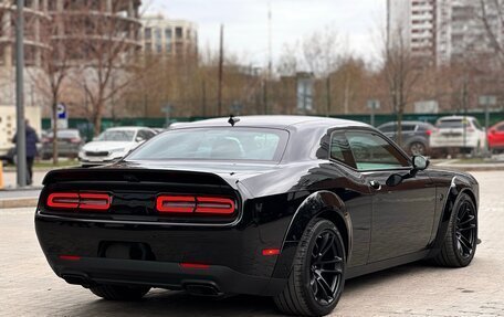 Dodge Challenger III рестайлинг 2, 2022 год, 15 850 000 рублей, 8 фотография
