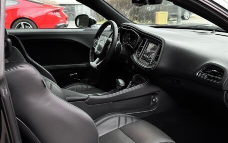 Dodge Challenger III рестайлинг 2, 2022 год, 15 850 000 рублей, 24 фотография