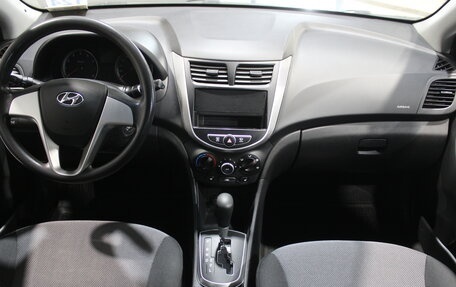 Hyundai Solaris II рестайлинг, 2011 год, 729 000 рублей, 9 фотография