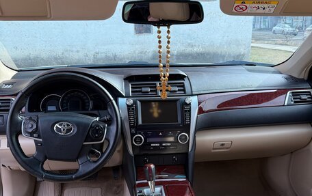 Toyota Camry, 2013 год, 2 000 000 рублей, 11 фотография