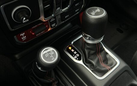 Jeep Wrangler, 2022 год, 7 500 000 рублей, 29 фотография