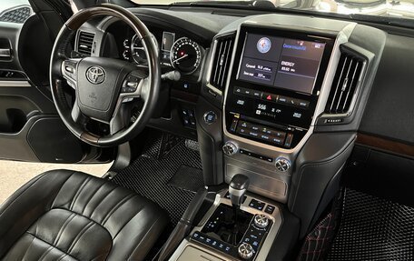 Toyota Land Cruiser 200, 2021 год, 10 150 000 рублей, 13 фотография