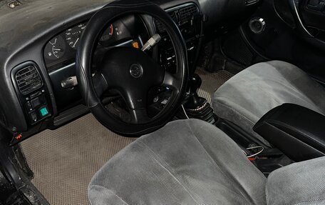 Nissan Primera II рестайлинг, 1993 год, 130 000 рублей, 5 фотография