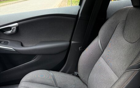Volvo V40 Cross Country I, 2014 год, 1 330 000 рублей, 10 фотография