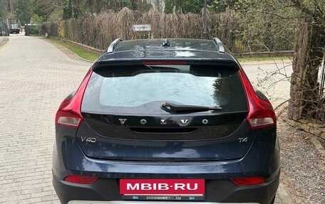 Volvo V40 Cross Country I, 2014 год, 1 330 000 рублей, 3 фотография