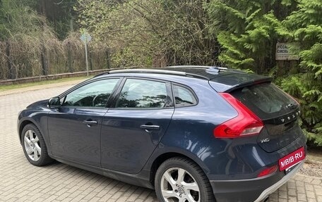 Volvo V40 Cross Country I, 2014 год, 1 330 000 рублей, 2 фотография