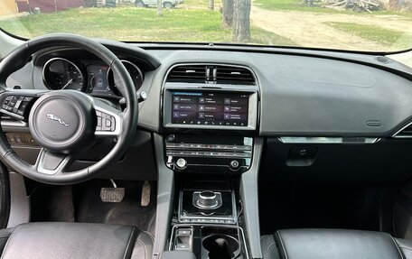 Jaguar F-Pace, 2020 год, 4 200 000 рублей, 16 фотография
