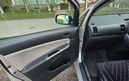Toyota Wish II, 2007 год, 850 000 рублей, 13 фотография
