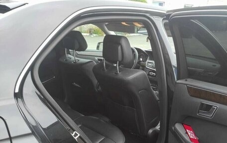 Mercedes-Benz E-Класс, 2013 год, 1 170 000 рублей, 2 фотография