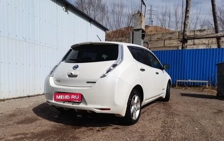 Nissan Leaf I, 2017 год, 865 000 рублей, 4 фотография