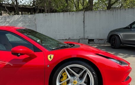 Ferrari F8, 2021 год, 26 700 000 рублей, 7 фотография
