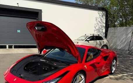 Ferrari F8, 2021 год, 26 700 000 рублей, 15 фотография