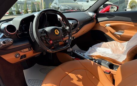 Ferrari F8, 2021 год, 26 700 000 рублей, 26 фотография