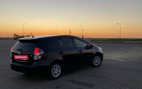 Toyota Prius Alpha I (ZVW40/41), 2016 год, 1 900 000 рублей, 2 фотография