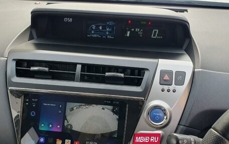 Toyota Prius Alpha I (ZVW40/41), 2016 год, 1 900 000 рублей, 11 фотография