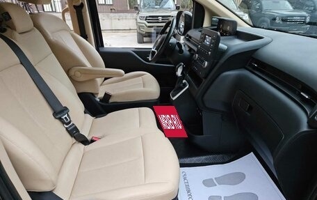 Hyundai Staria, 2021 год, 4 290 000 рублей, 15 фотография