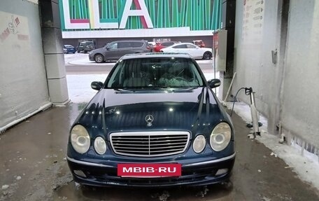 Mercedes-Benz E-Класс, 2003 год, 800 000 рублей, 2 фотография