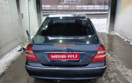 Mercedes-Benz E-Класс, 2003 год, 800 000 рублей, 5 фотография