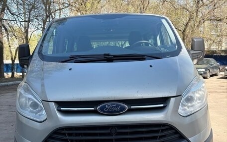 Ford Tourneo Custom I рестайлинг, 2013 год, 1 350 000 рублей, 2 фотография