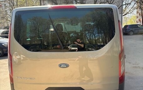 Ford Tourneo Custom I рестайлинг, 2013 год, 1 350 000 рублей, 5 фотография