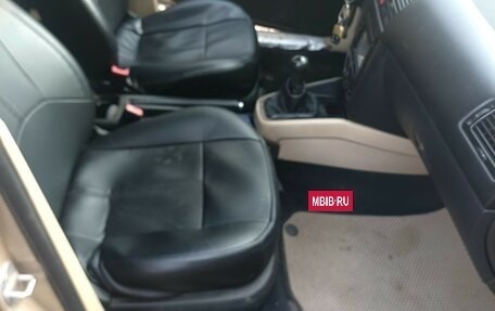 Volkswagen Bora, 2002 год, 285 000 рублей, 6 фотография
