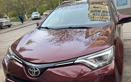 Toyota RAV4, 2019 год, 2 400 000 рублей, 1 фотография