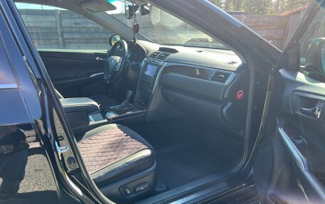 Toyota Camry, 2016 год, 2 550 000 рублей, 13 фотография