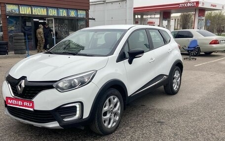 Renault Kaptur I рестайлинг, 2016 год, 900 000 рублей, 1 фотография