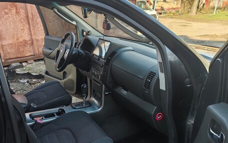 Nissan Pathfinder, 2005 год, 930 000 рублей, 11 фотография