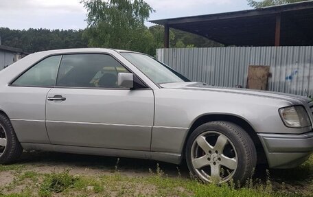 Mercedes-Benz E-Класс, 1993 год, 490 000 рублей, 4 фотография