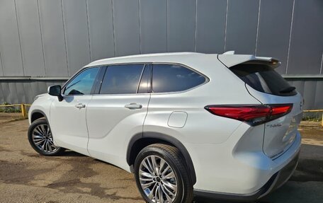 Toyota Highlander, 2025 год, 6 490 000 рублей, 5 фотография