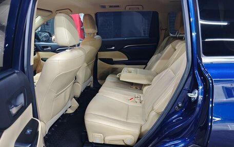 Toyota Highlander III, 2015 год, 2 650 000 рублей, 13 фотография