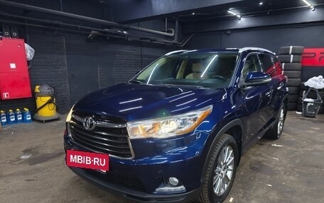 Toyota Highlander III, 2015 год, 2 650 000 рублей, 10 фотография