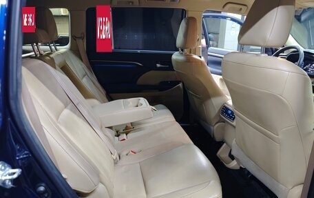Toyota Highlander III, 2015 год, 2 650 000 рублей, 12 фотография