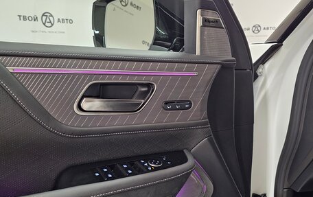 Infiniti QX80, 2024 год, 18 300 000 рублей, 15 фотография