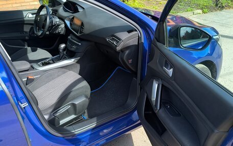 Peugeot 308 II, 2019 год, 1 550 000 рублей, 12 фотография