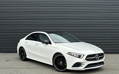 Mercedes-Benz A-Класс, 2022 год, 3 230 000 рублей, 3 фотография