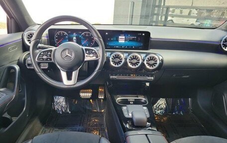 Mercedes-Benz A-Класс, 2022 год, 3 545 000 рублей, 9 фотография