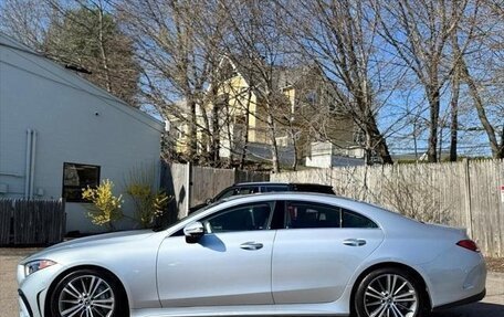 Mercedes-Benz CLS, 2022 год, 5 750 000 рублей, 3 фотография