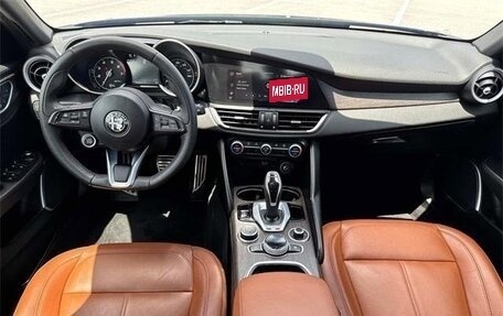 Alfa Romeo Giulia II, 2022 год, 3 305 000 рублей, 7 фотография
